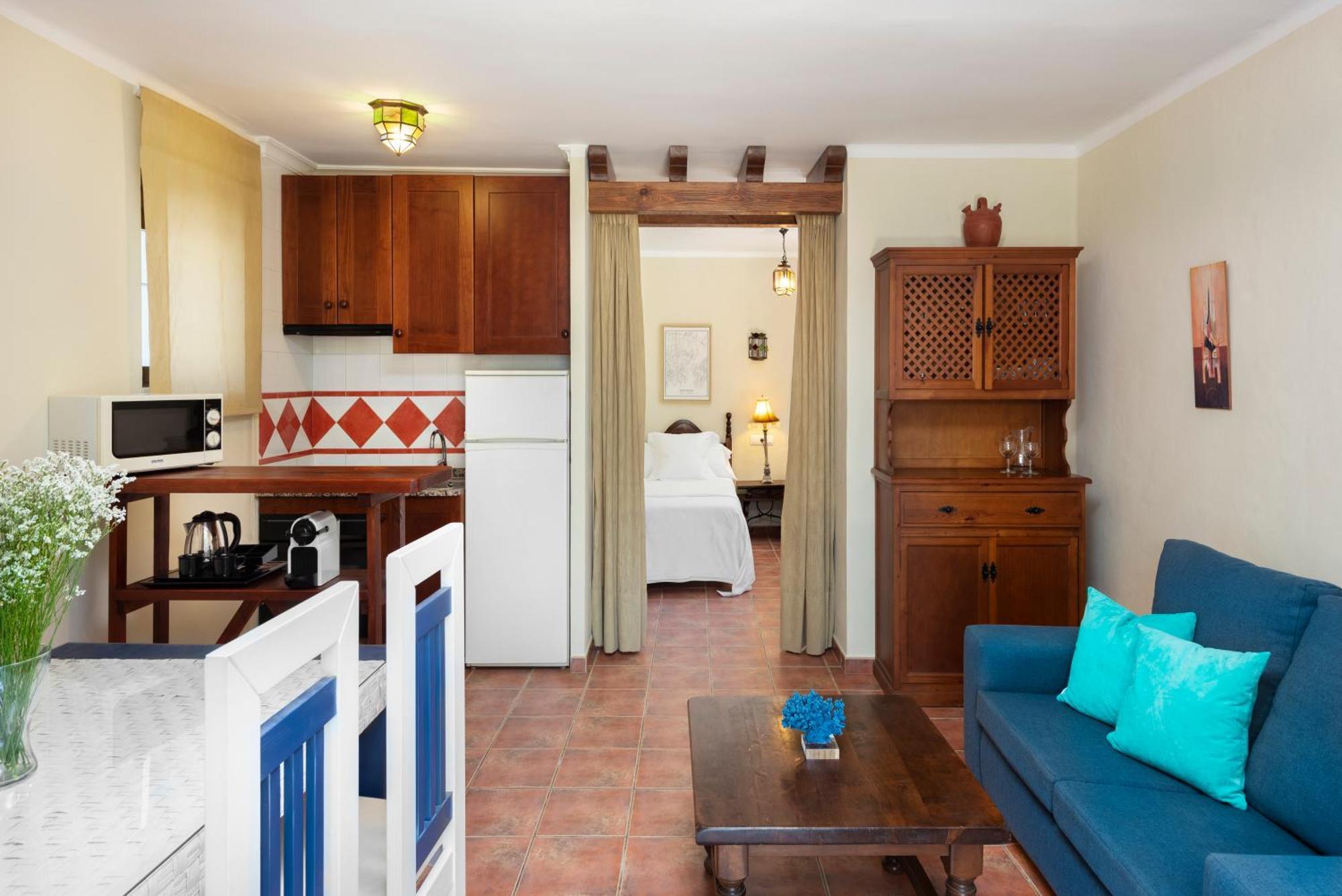 Suites Cortijo Fontanilla Conil De La Frontera Bagian luar foto